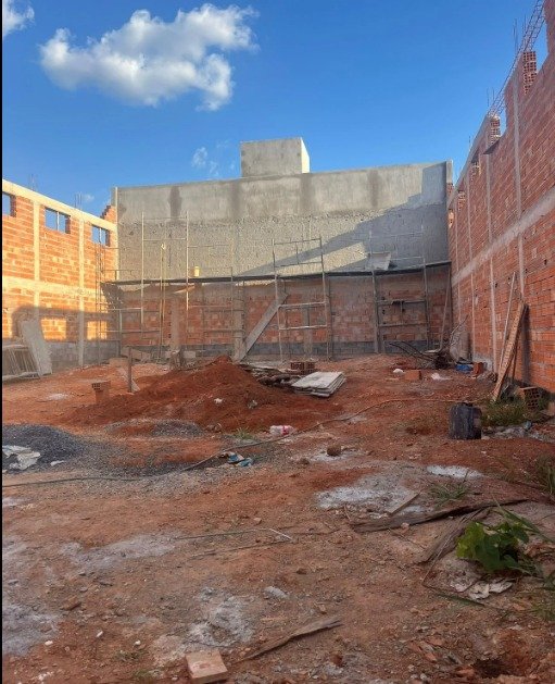 Daniel Andrade Construtor
